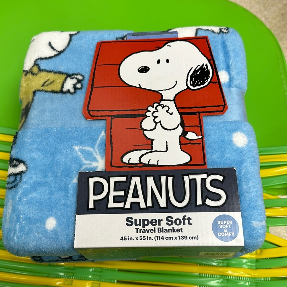 Peanuts Super Soft Blanket